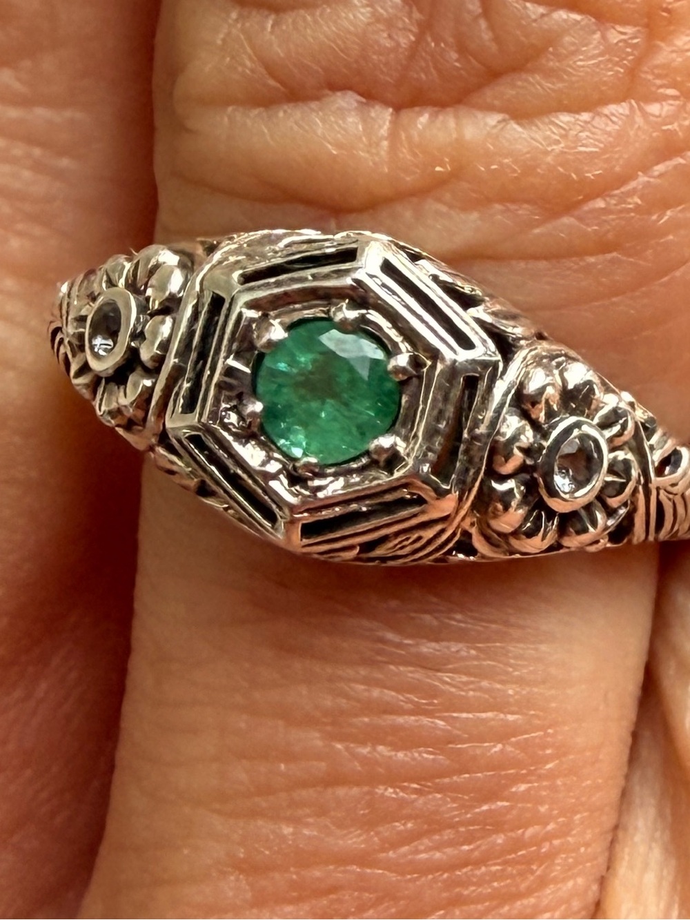 925 Vintage inspired Band & Green Emerald Filigree Ring 7